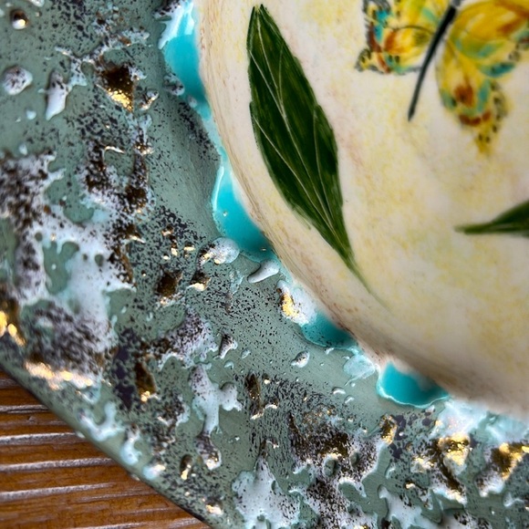 Unique Holland Mold Vintage Butterfly Ashtray - Picture 3 of 10